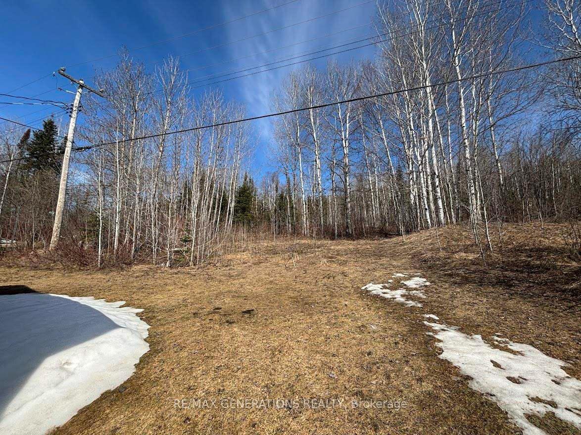Photo 40 of 15 Swallow Drive, Manitouwadge — HOMEH