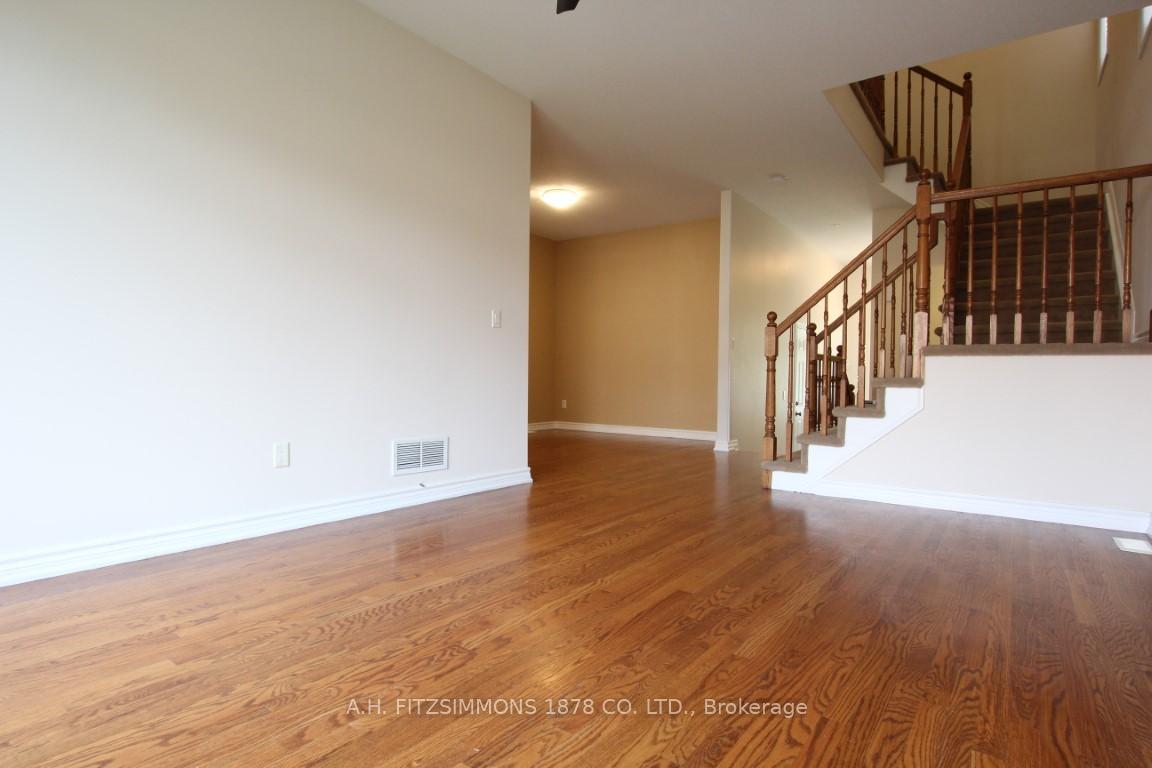 Photo 5 of 361 Glenbrae Avenue, Ottawa, Kanata - Morgan's Grant/South March — HOMEH