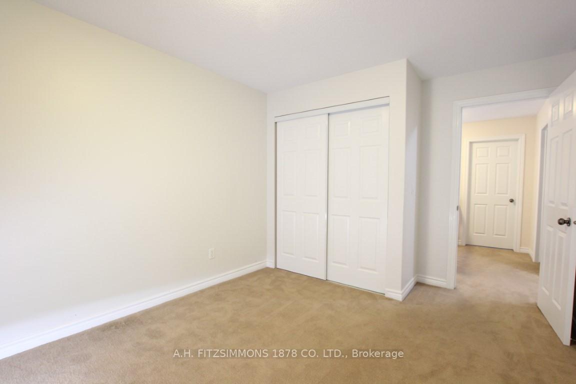 Photo 12 of 361 Glenbrae Avenue, Ottawa, Kanata - Morgan's Grant/South March — HOMEH