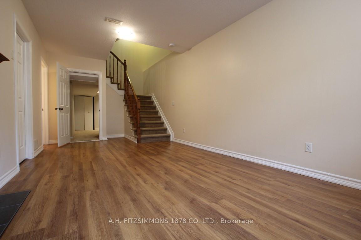 Photo 18 of 361 Glenbrae Avenue, Ottawa, Kanata - Morgan's Grant/South March — HOMEH