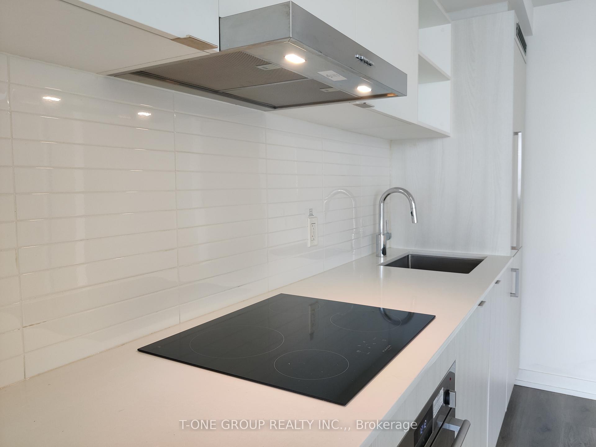 Photo 3 of Unit 4606, 138 Downes Street, Toronto, Waterfront Communities — HOMEH