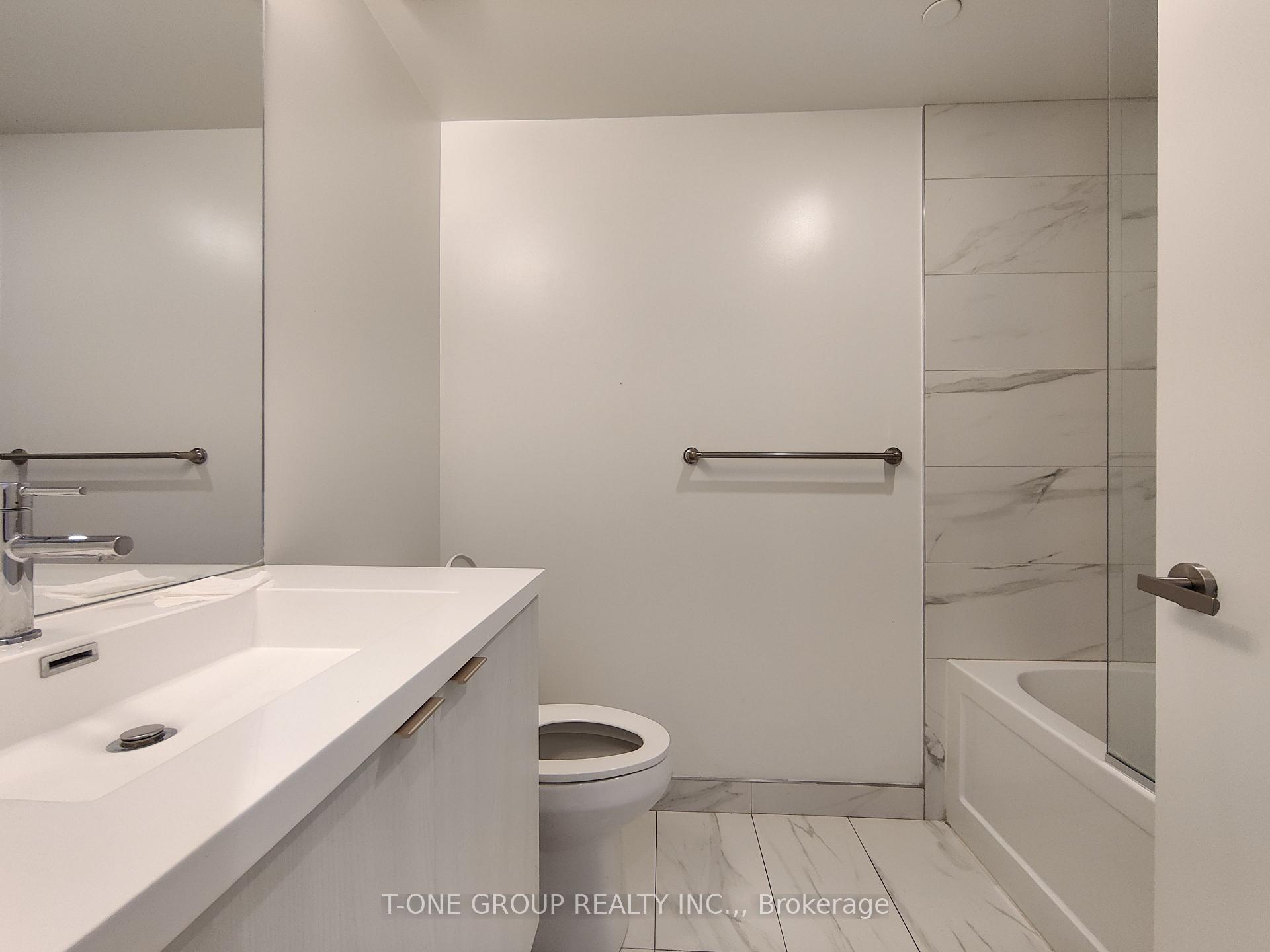 Photo 9 of Unit 4606, 138 Downes Street, Toronto, Waterfront Communities — HOMEH