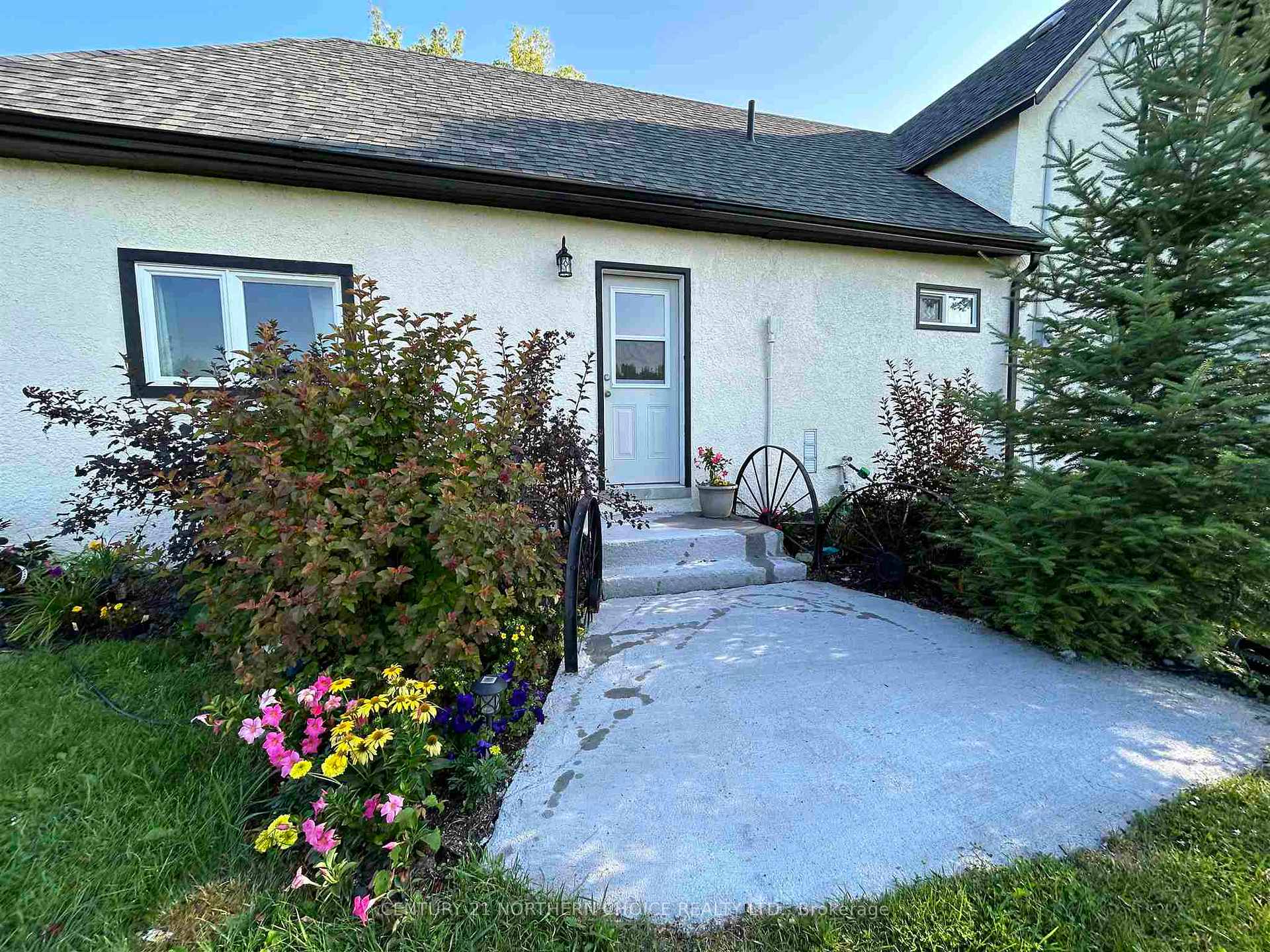Photo 3 of 1172 Redford Road, Emo — HOMEH