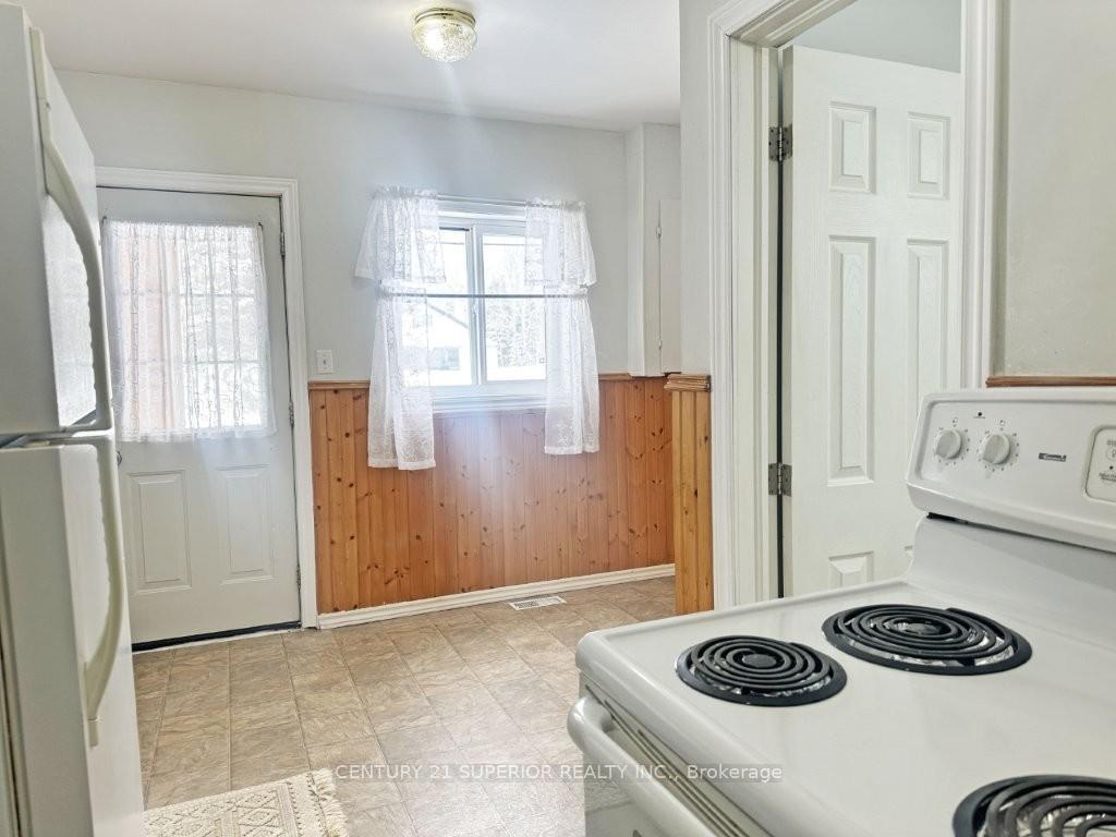 Photo 8 of 107 Third Ave NE, Greenstone — HOMEH