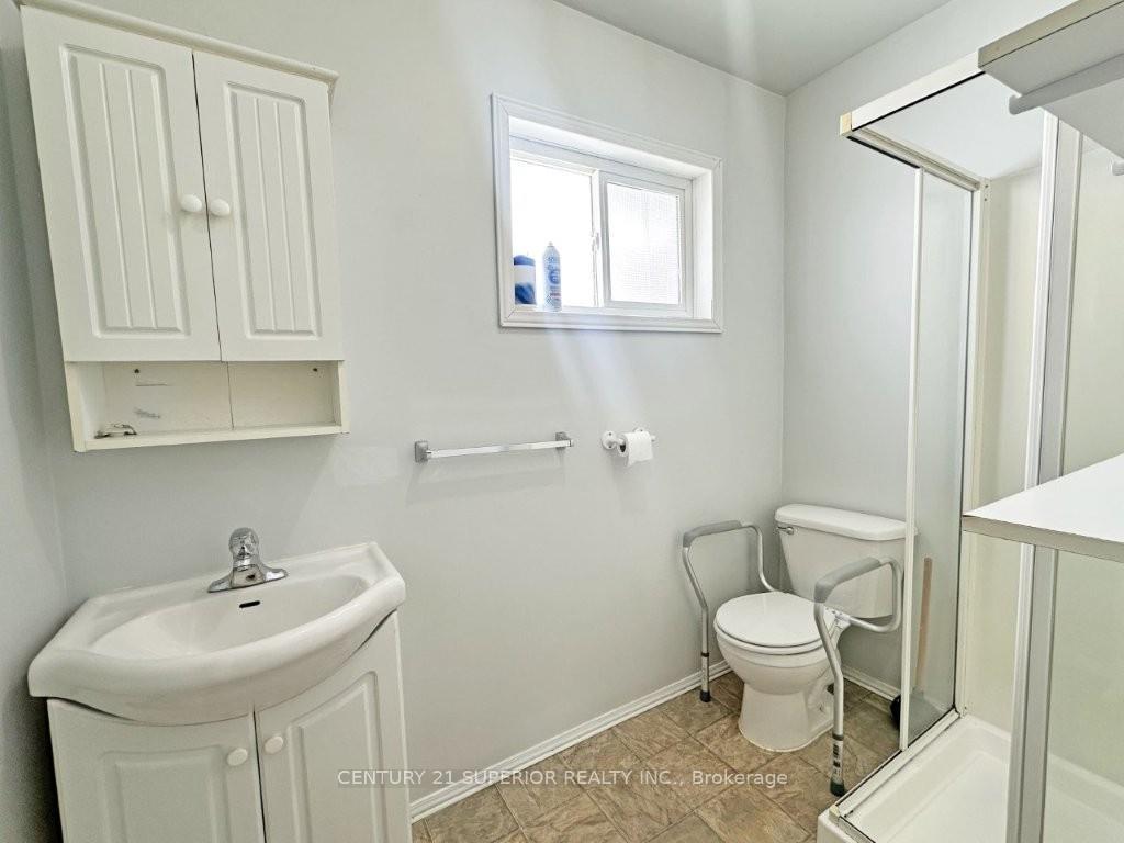 Photo 13 of 107 Third Ave NE, Greenstone — HOMEH
