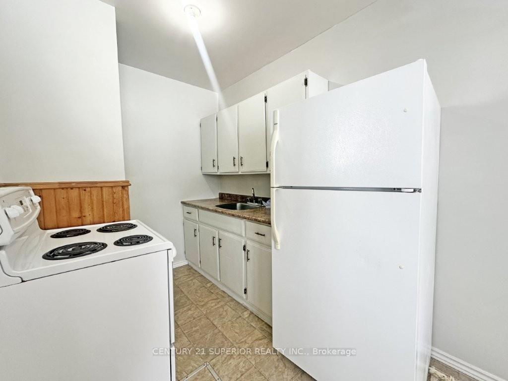 Photo 17 of 107 Third Ave NE, Greenstone — HOMEH