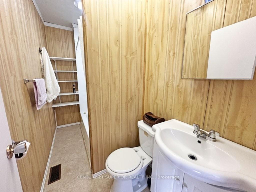 Photo 25 of 107 Third Ave NE, Greenstone — HOMEH