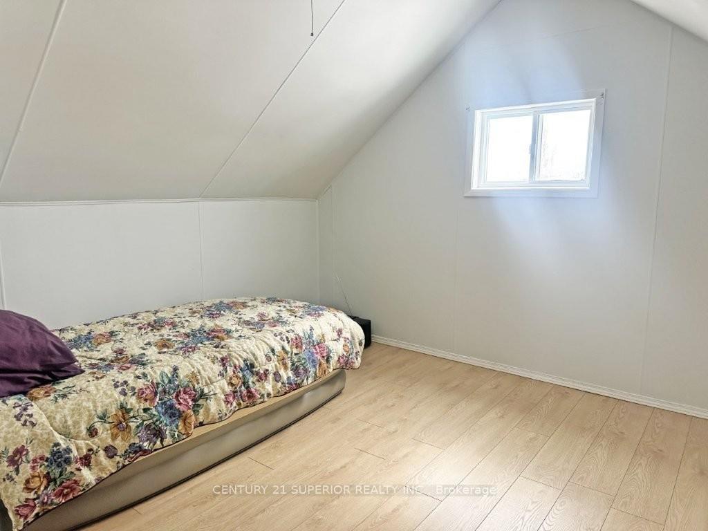 Photo 33 of 107 Third Ave NE, Greenstone — HOMEH