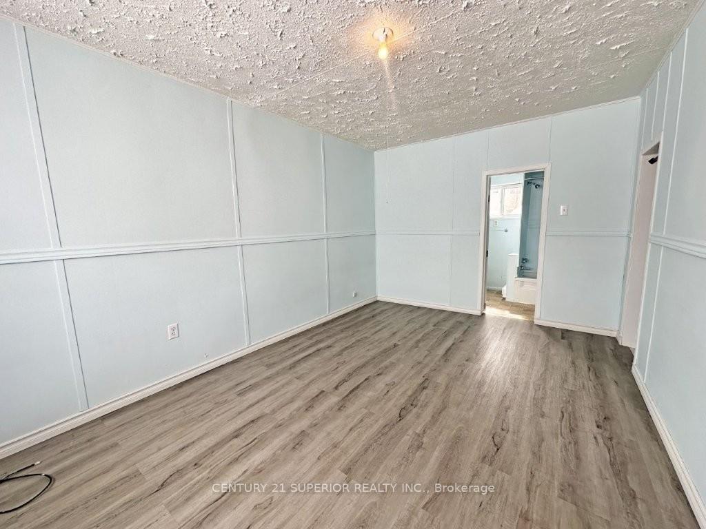 Photo 40 of 107 Third Ave NE, Greenstone — HOMEH
