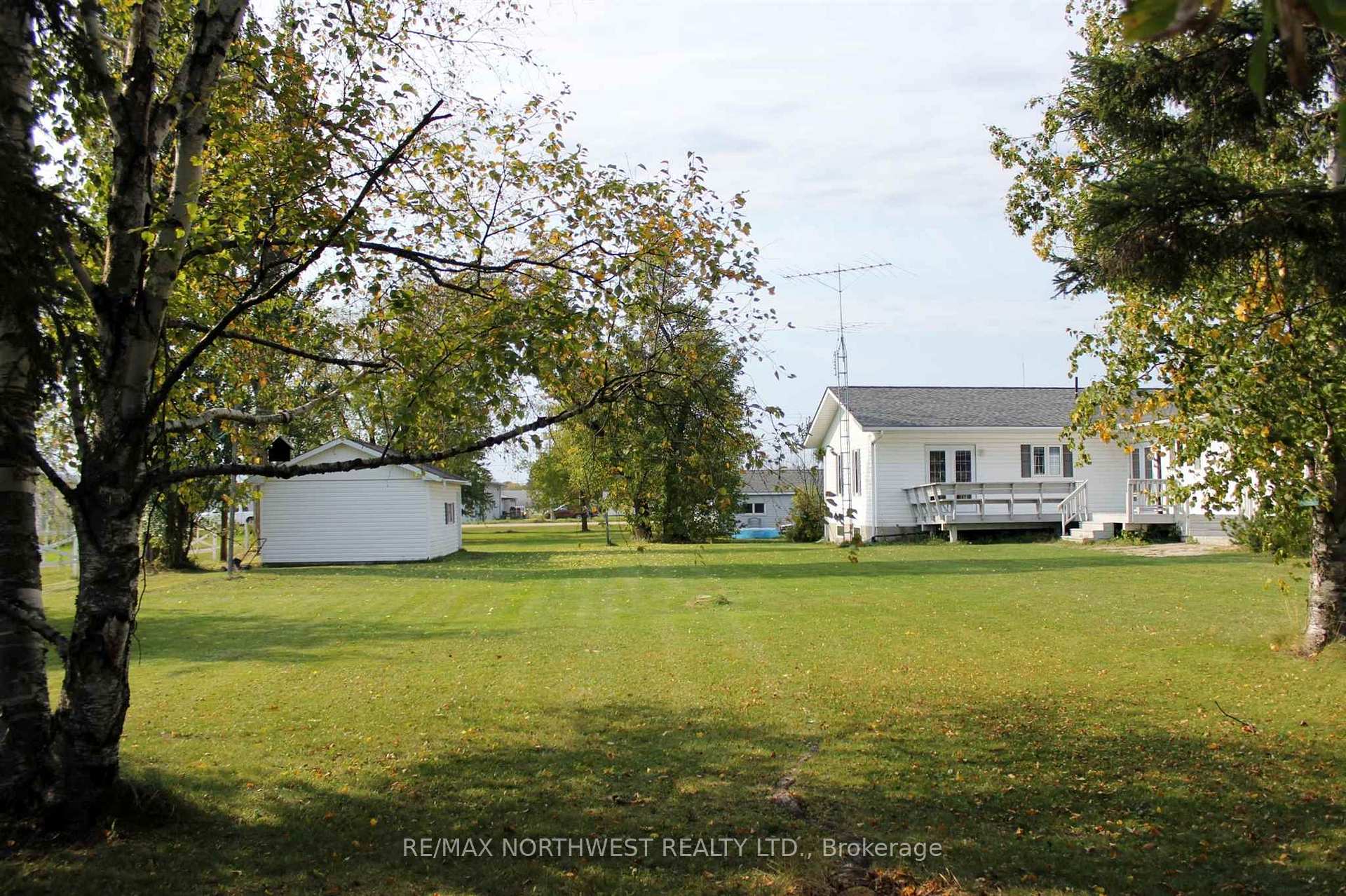 Photo 5 of 506 Atwood Ave, Rainy River — HOMEH