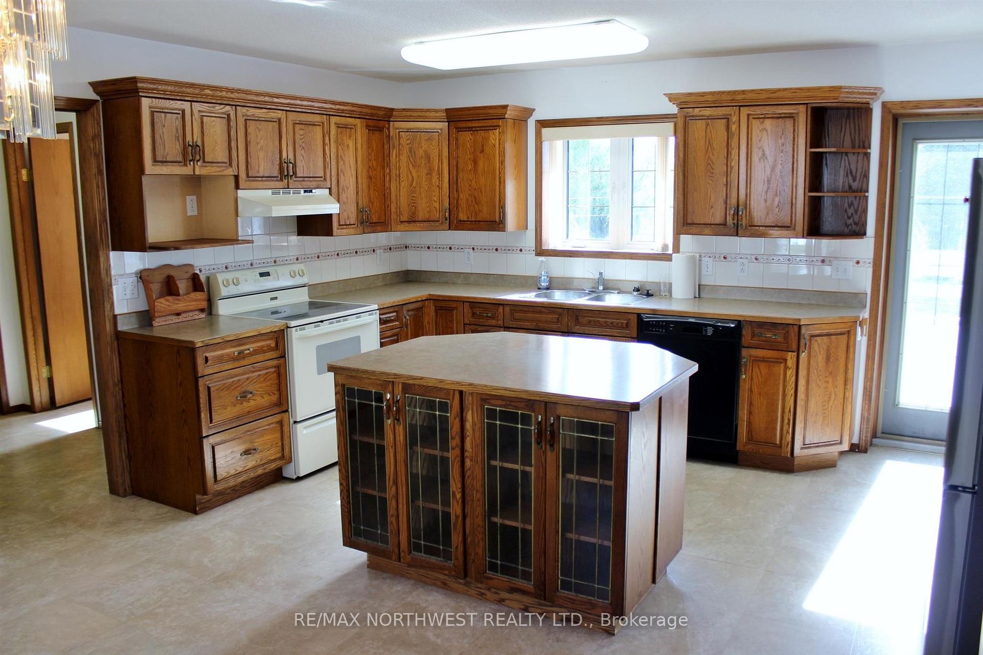 Photo 16 of 506 Atwood Ave, Rainy River — HOMEH