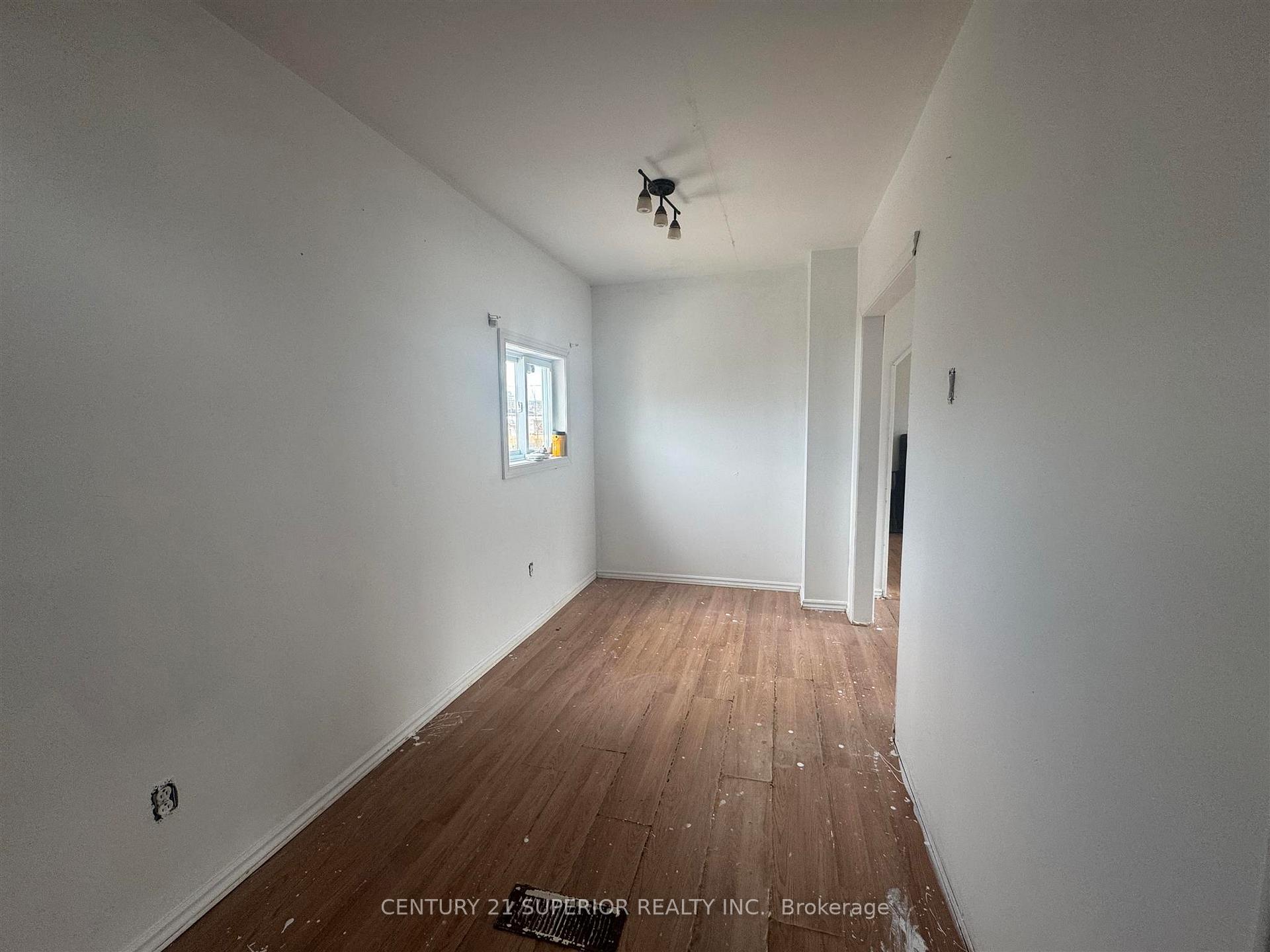 Photo 6 of 23 Ross Avenue, Marathon — HOMEH
