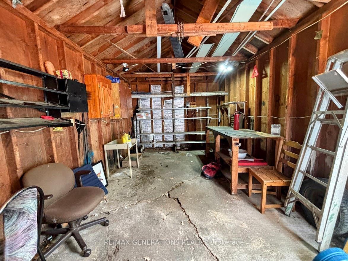 Photo 35 of 68 Neebig Avenue, Manitouwadge — HOMEH