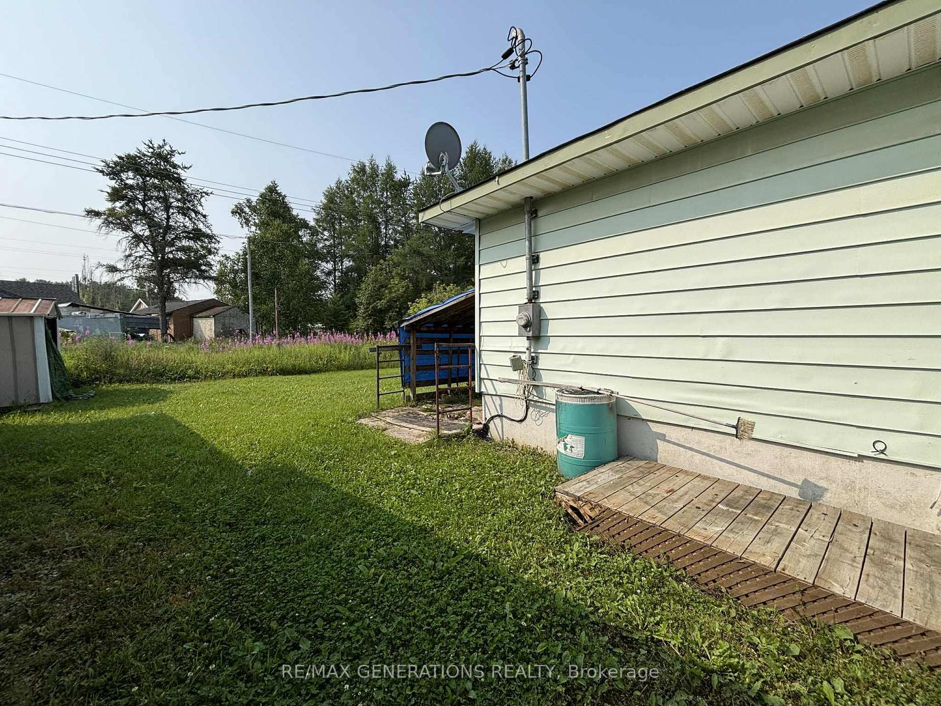 Photo 37 of 68 Neebig Avenue, Manitouwadge — HOMEH