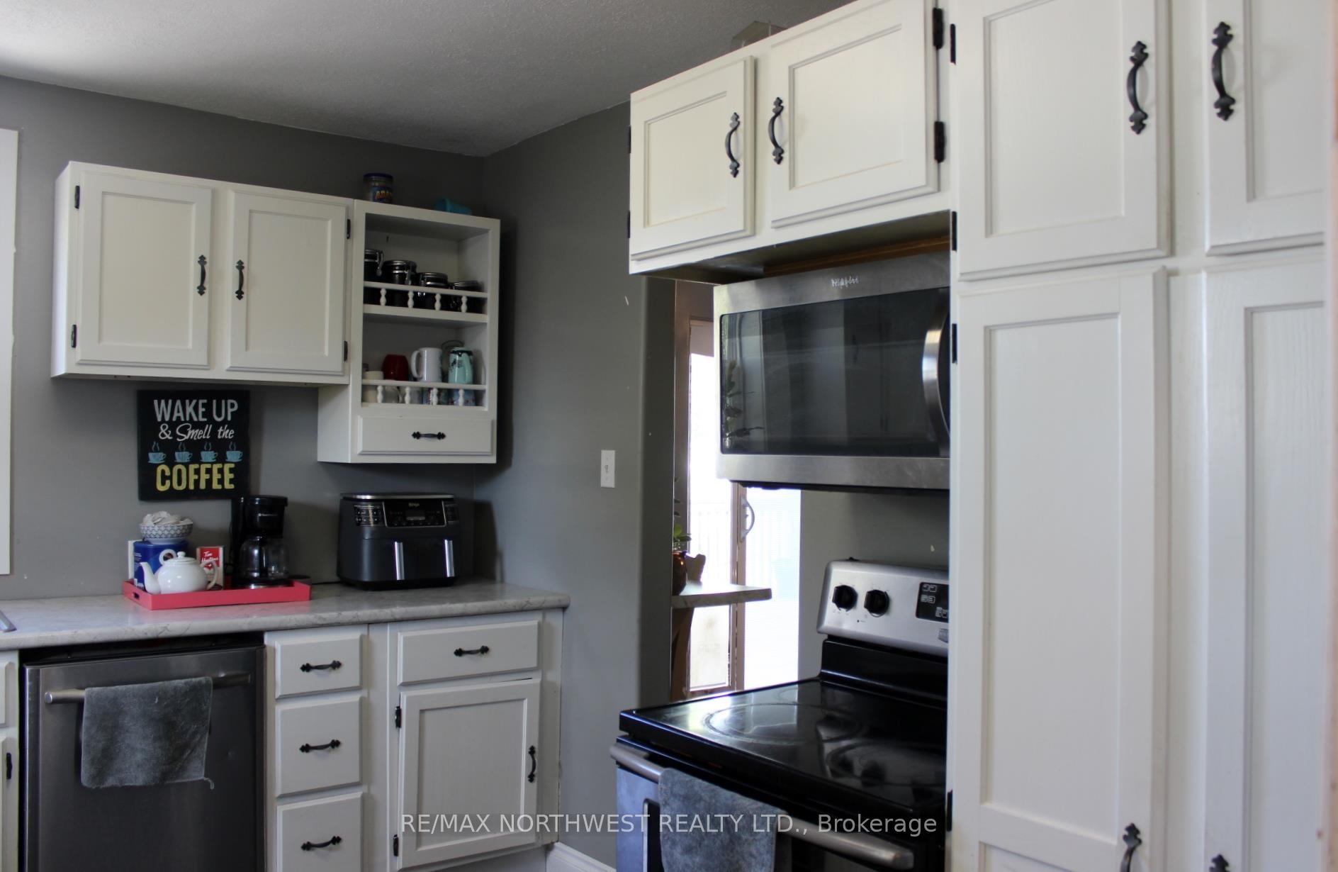 Photo 33 of 205 Second St, Rainy River — HOMEH