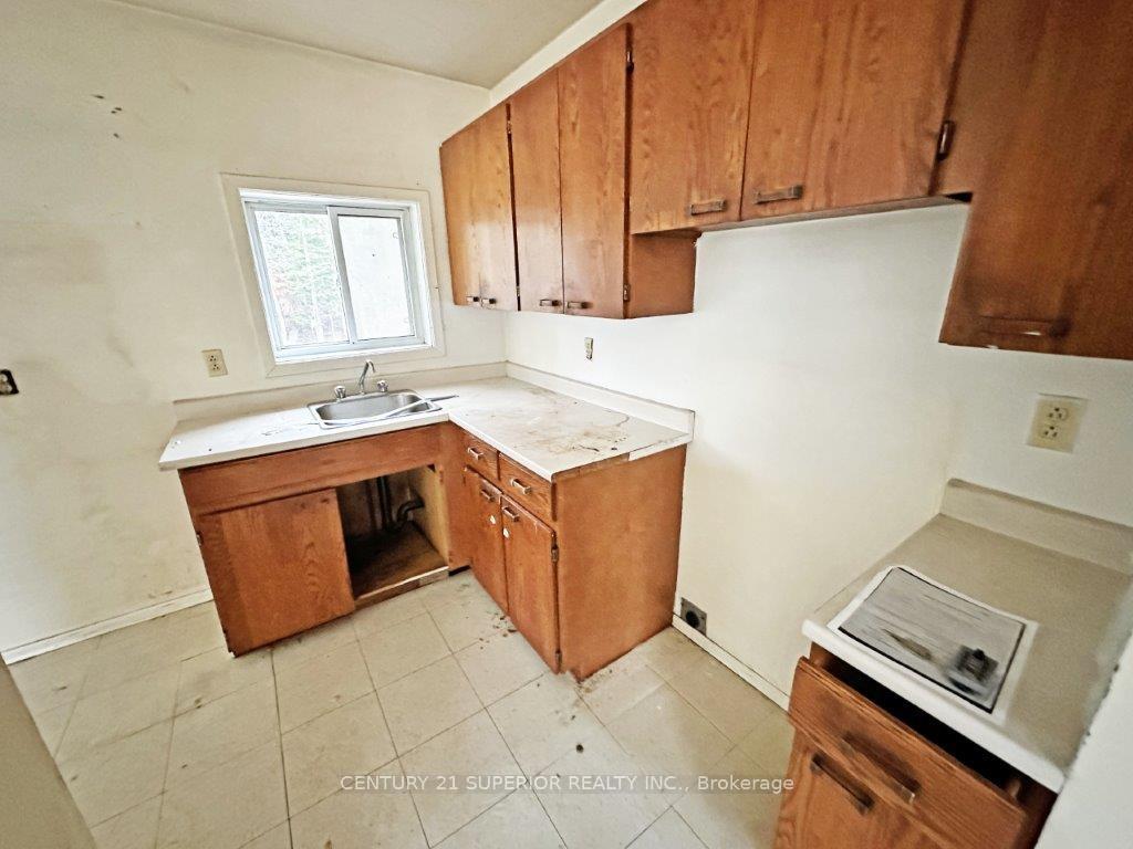 Photo 14 of 406 Mackie Drive, Greenstone — HOMEH