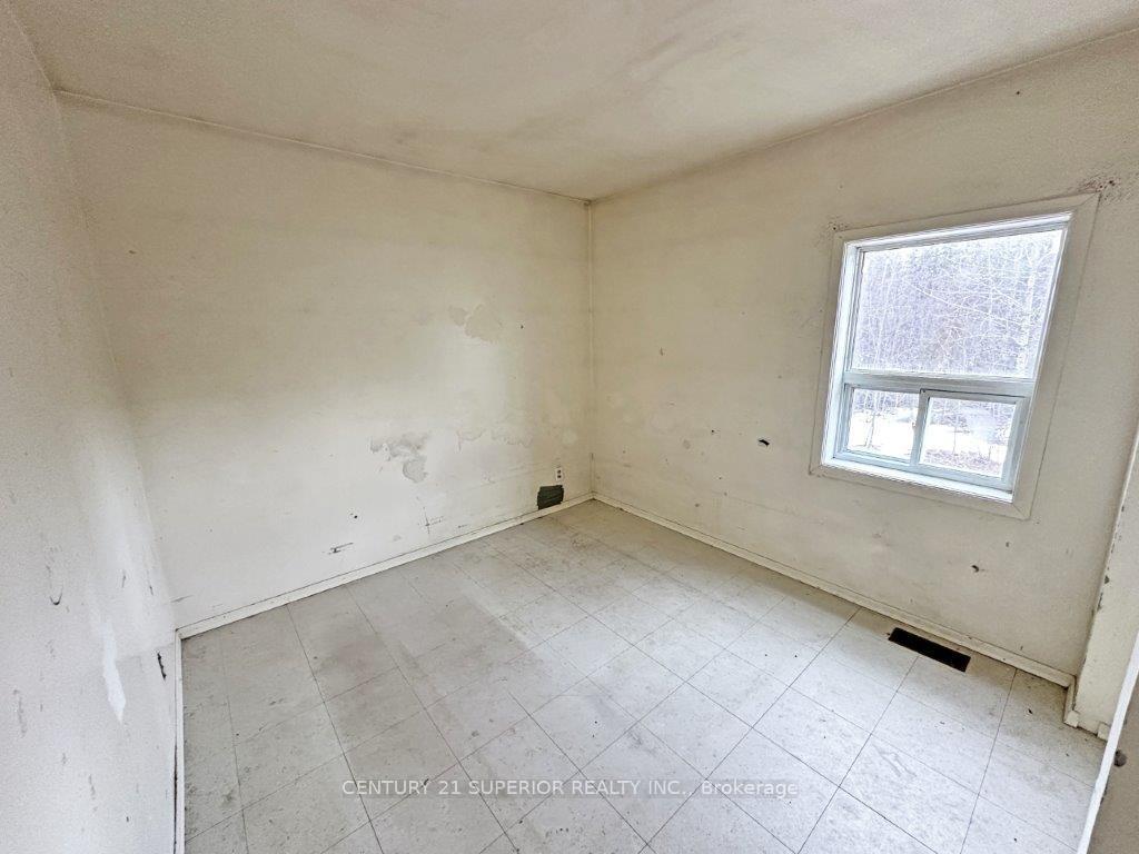 Photo 18 of 406 Mackie Drive, Greenstone — HOMEH