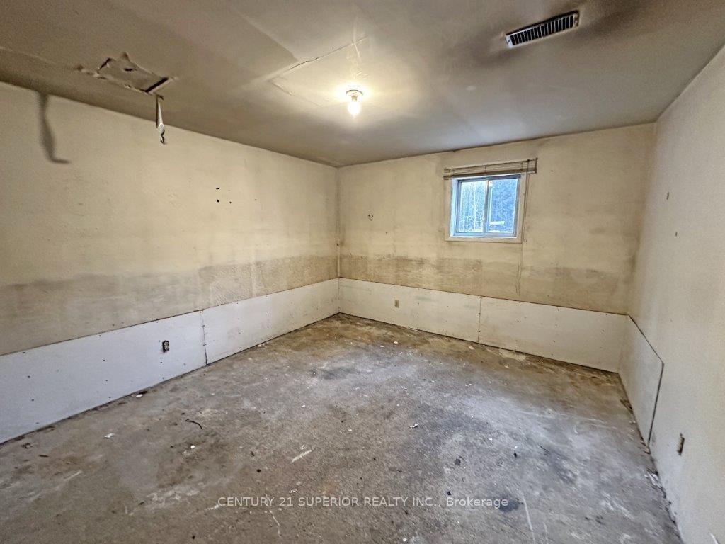 Photo 23 of 406 Mackie Drive, Greenstone — HOMEH