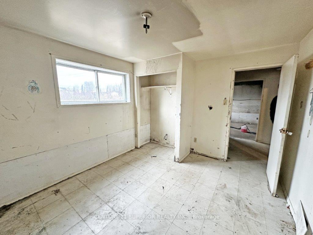 Photo 25 of 406 Mackie Drive, Greenstone — HOMEH