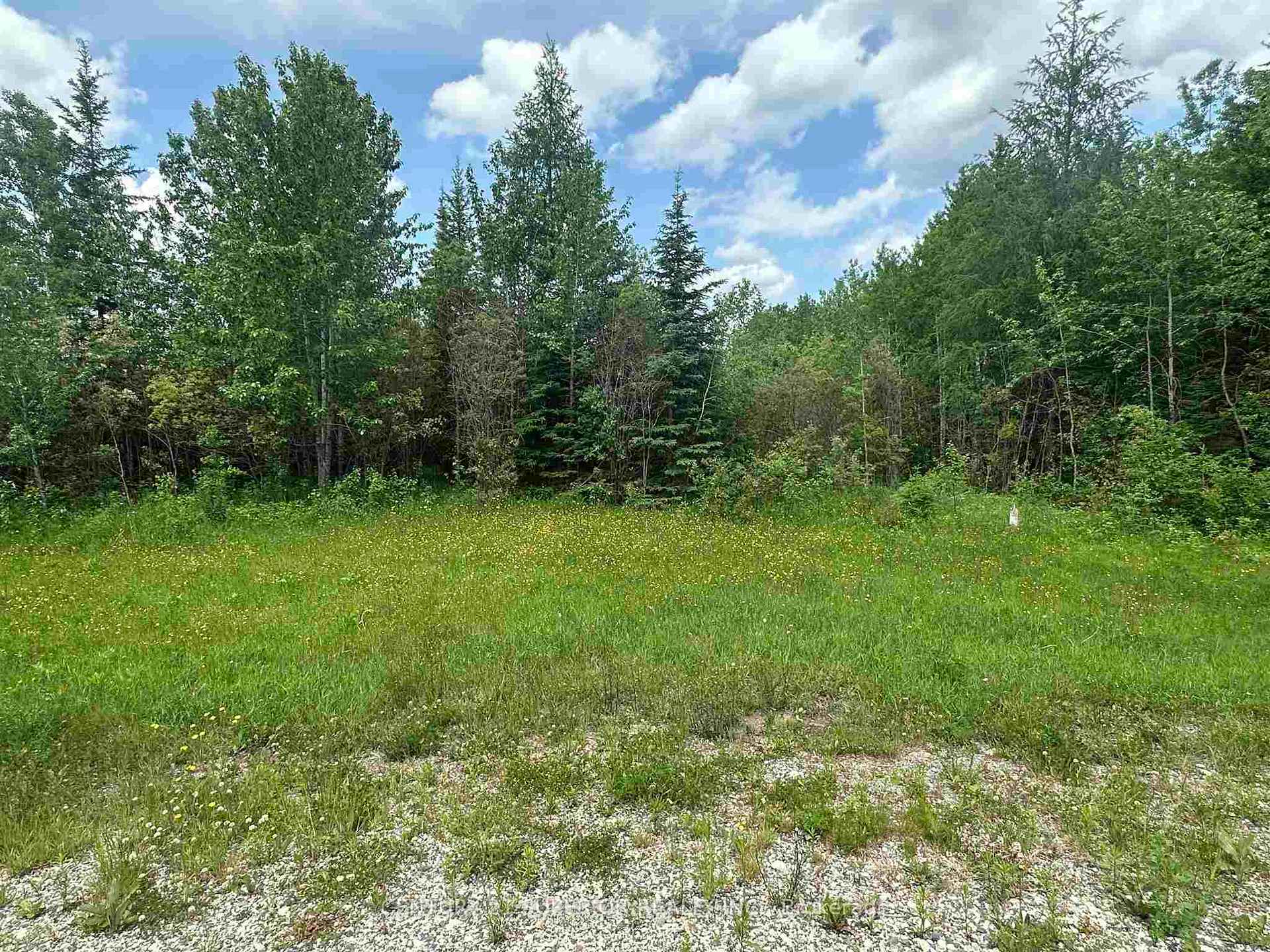 Photo 43 of 406 Mackie Drive, Greenstone — HOMEH