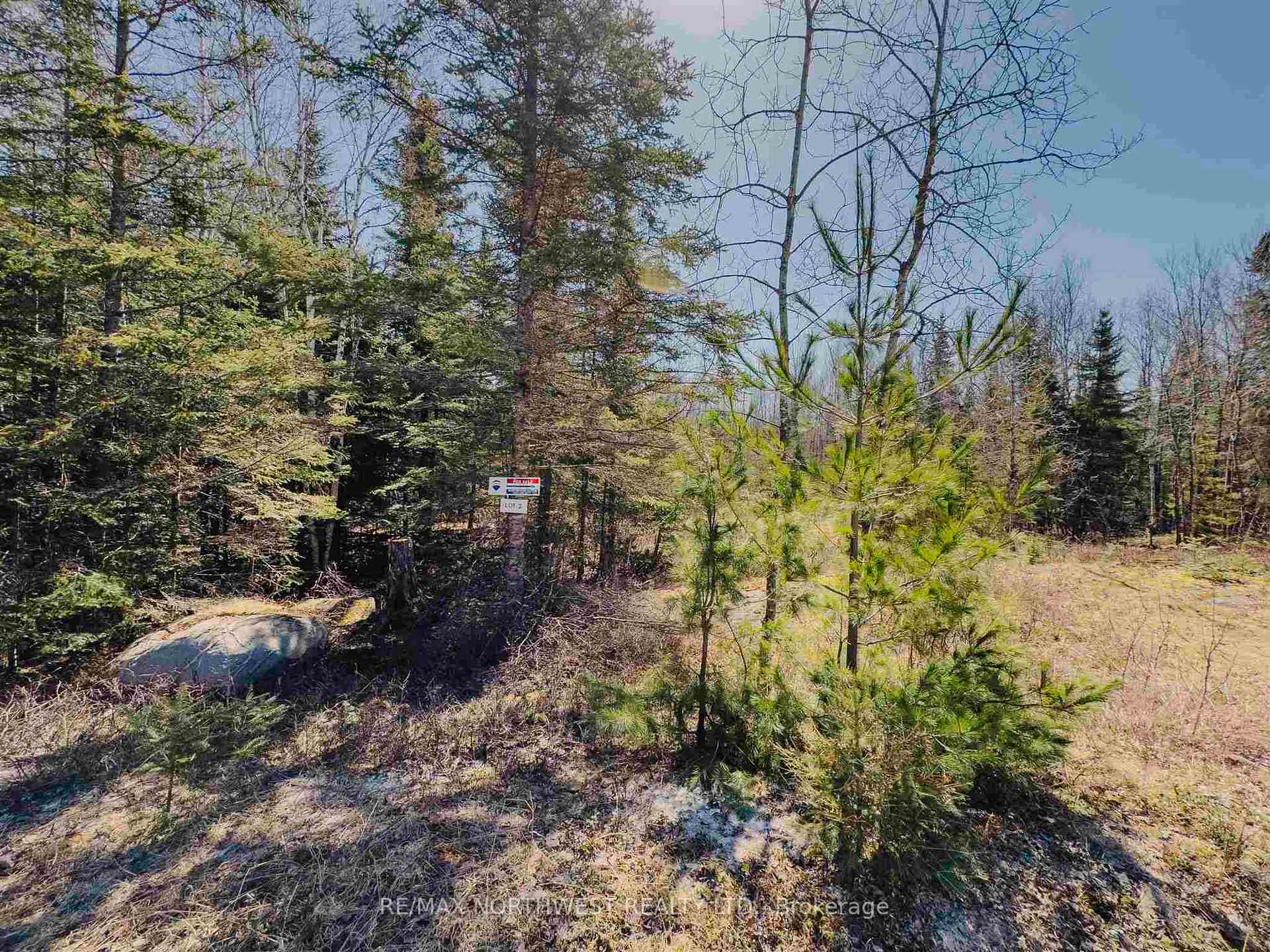 Front of Part 4 Plan 23R15112 Hilly Lake Rd