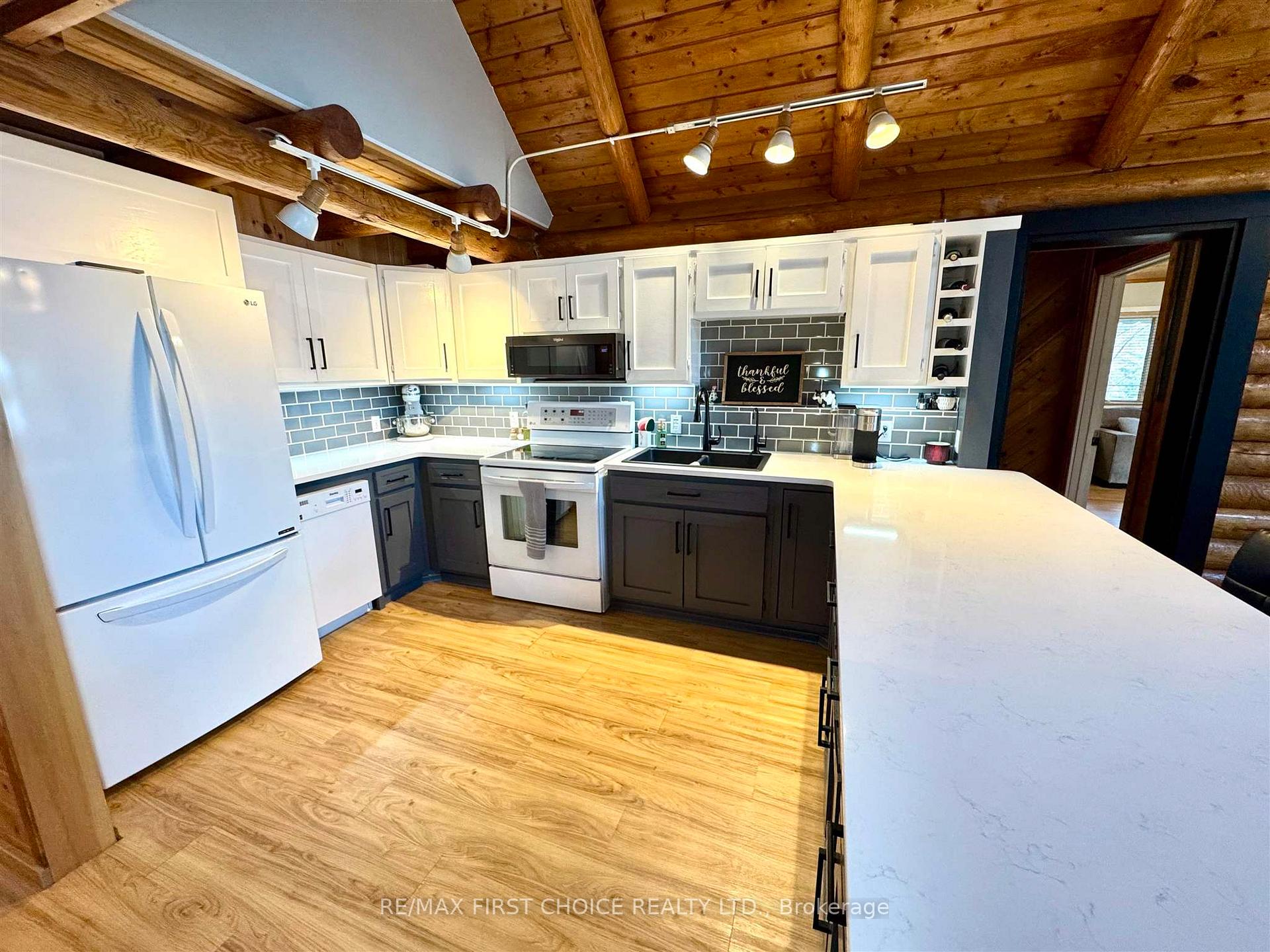 Photo 7 of 7 Willans Crescent, Red Lake — HOMEH