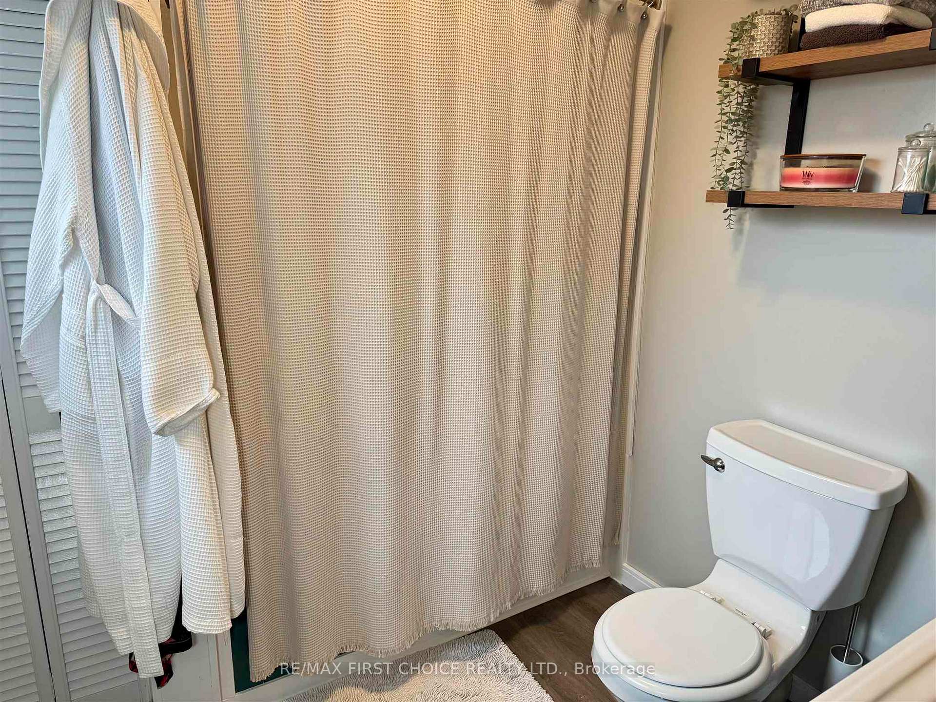 Photo 29 of 7 Willans Crescent, Red Lake — HOMEH