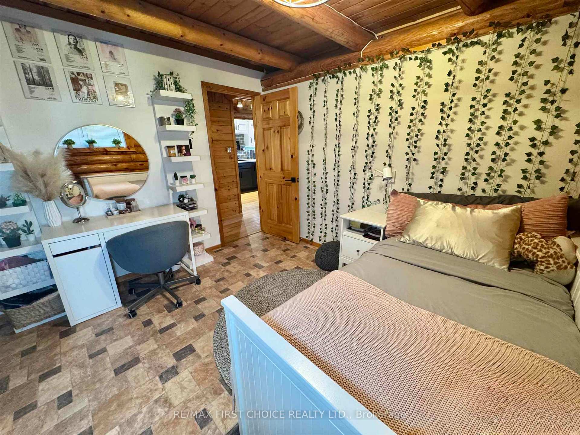 Photo 34 of 7 Willans Crescent, Red Lake — HOMEH