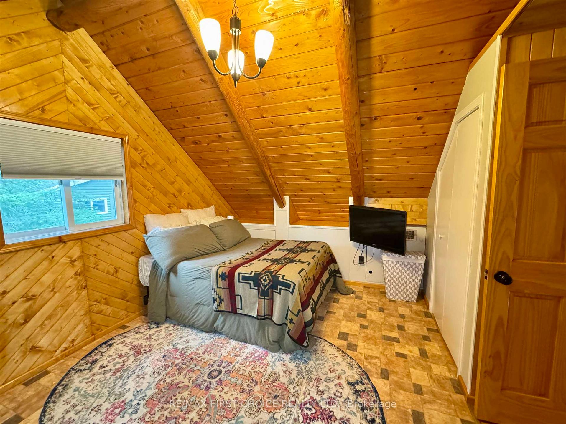 Photo 36 of 7 Willans Crescent, Red Lake — HOMEH