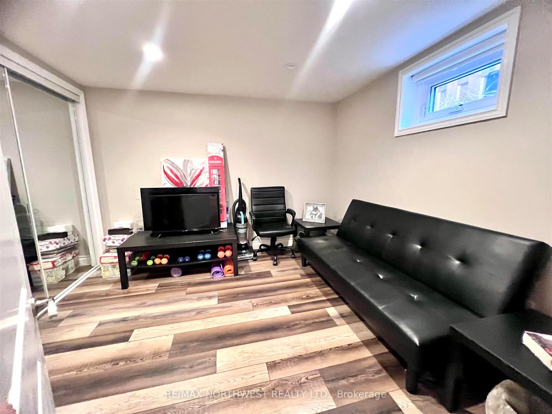 Photo 19 of 1352 Valley Drive, Kenora, Pinecrest — HOMEH