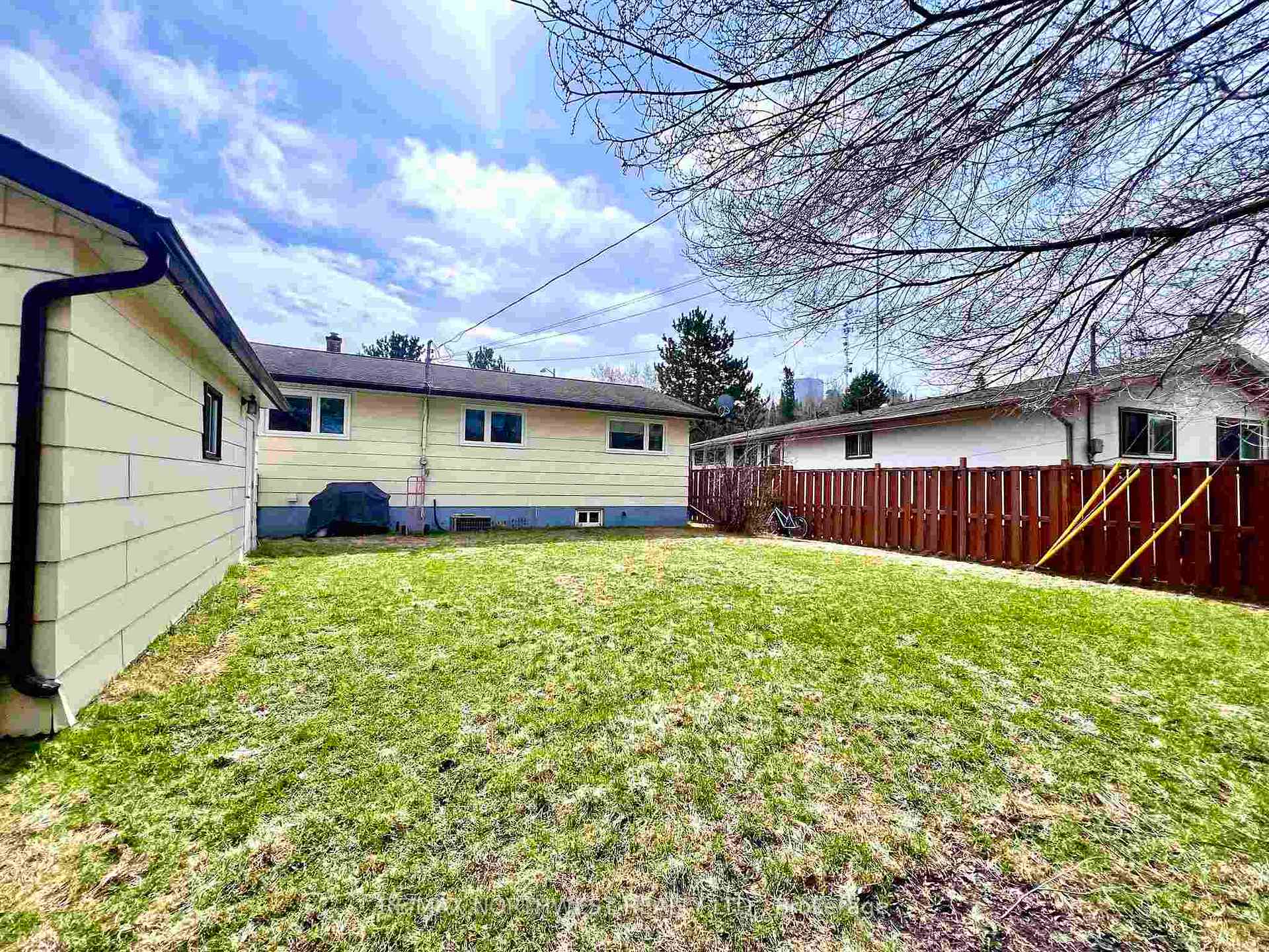 Photo 28 of 1352 Valley Drive, Kenora, Pinecrest — HOMEH