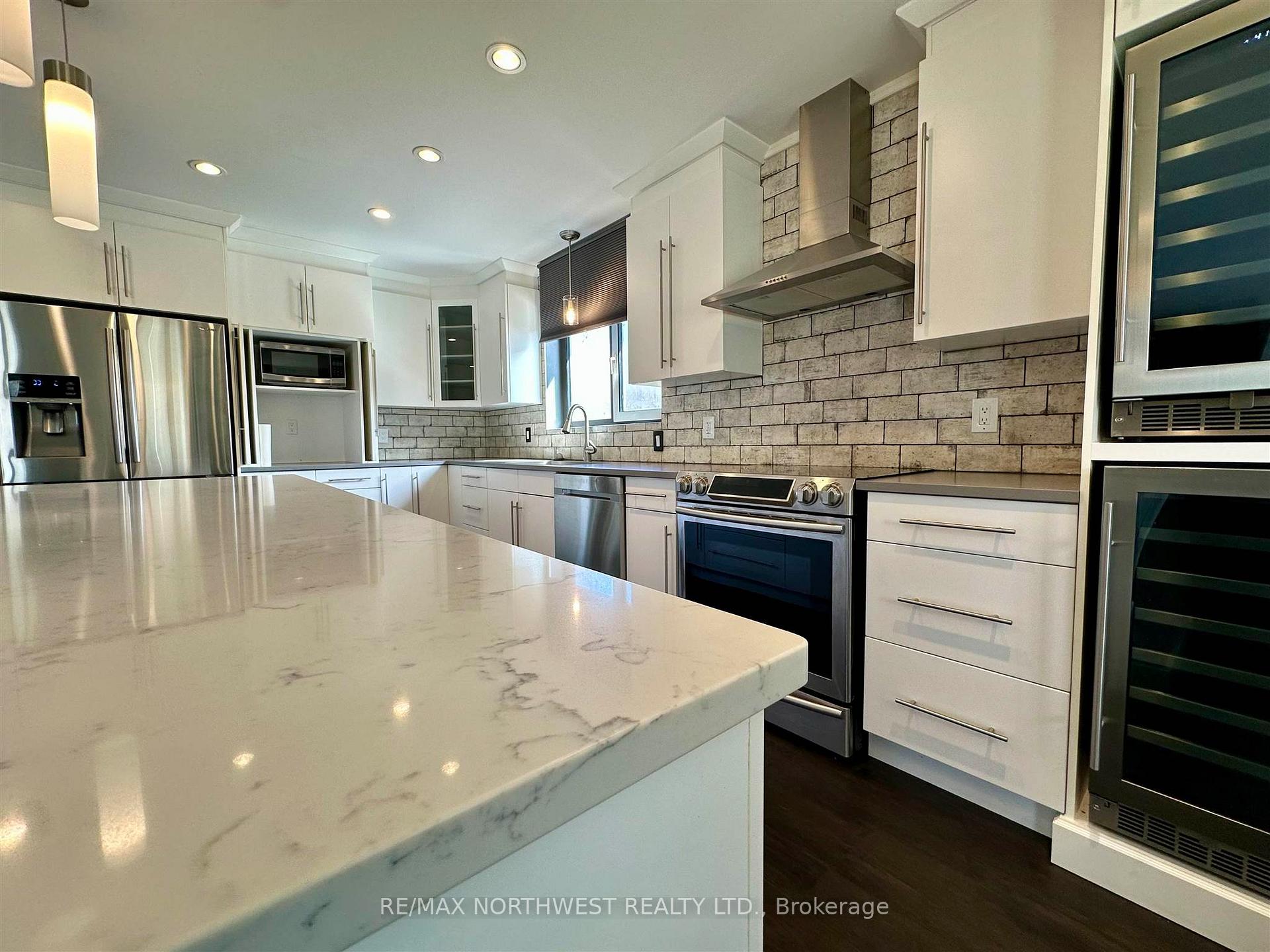 Photo 6 of 1210 Strachan Place, Fort Frances — HOMEH