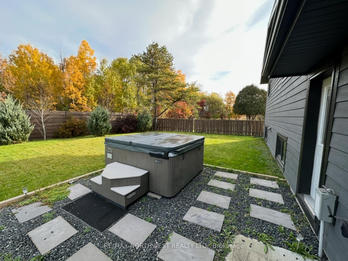 Photo 25 of 1210 Strachan Place, Fort Frances — HOMEH
