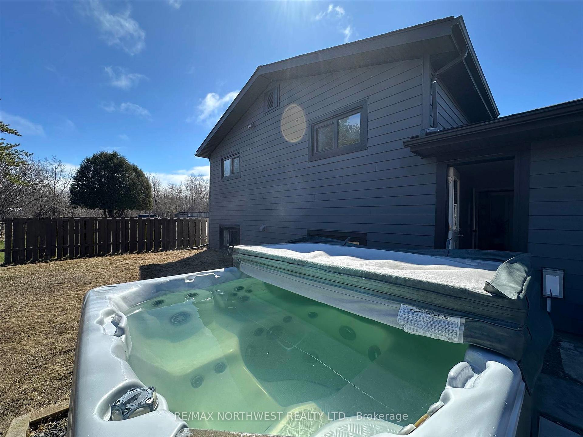 Photo 27 of 1210 Strachan Place, Fort Frances — HOMEH