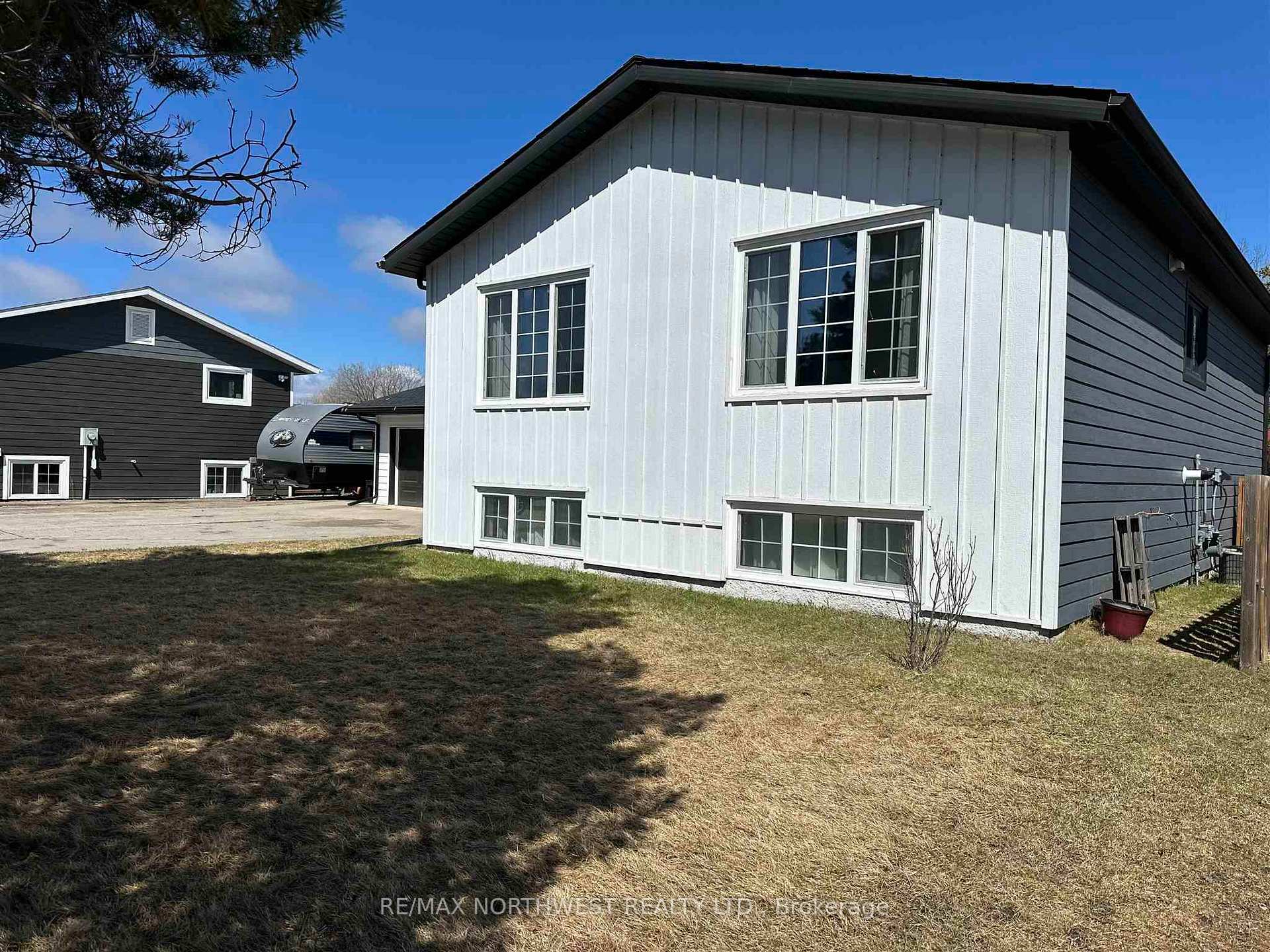 Photo 28 of 1210 Strachan Place, Fort Frances — HOMEH