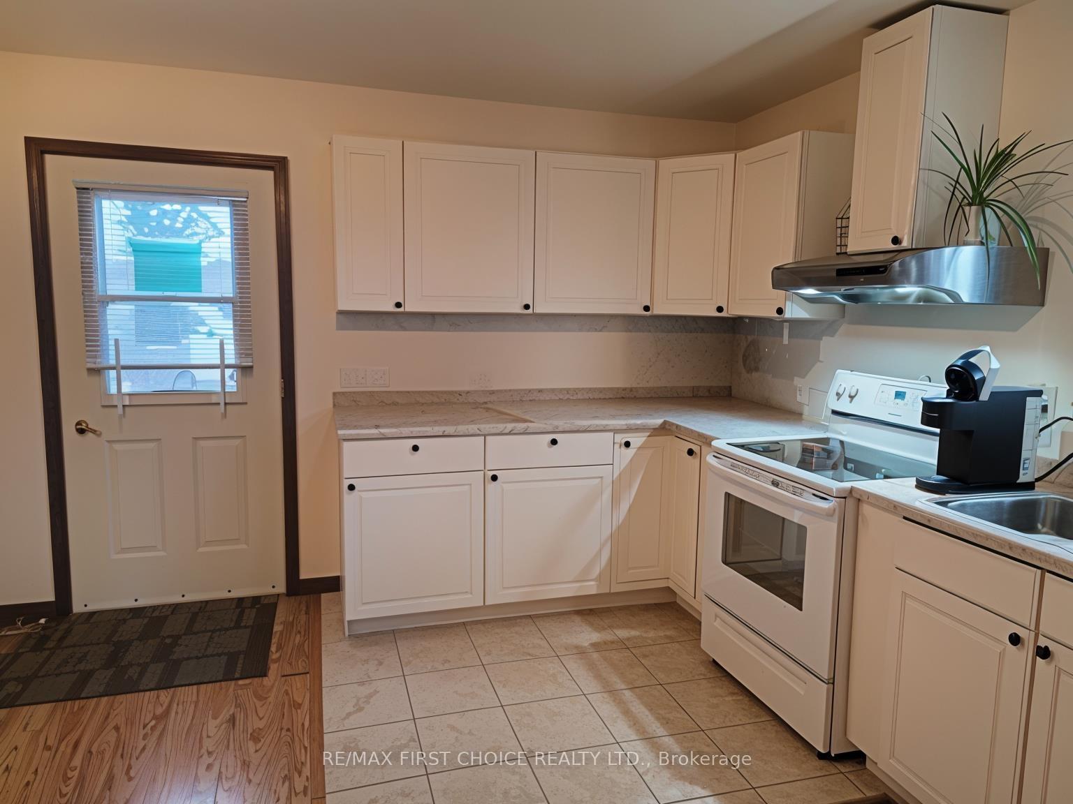 Photo 2 of 311 Fifth Street, Rainy River — HOMEH