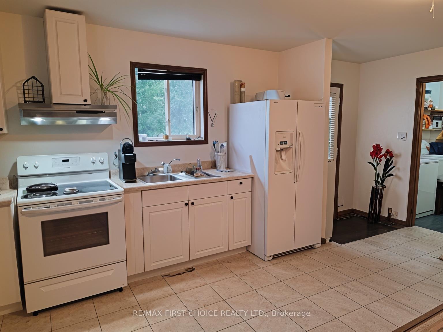Photo 3 of 311 Fifth Street, Rainy River — HOMEH