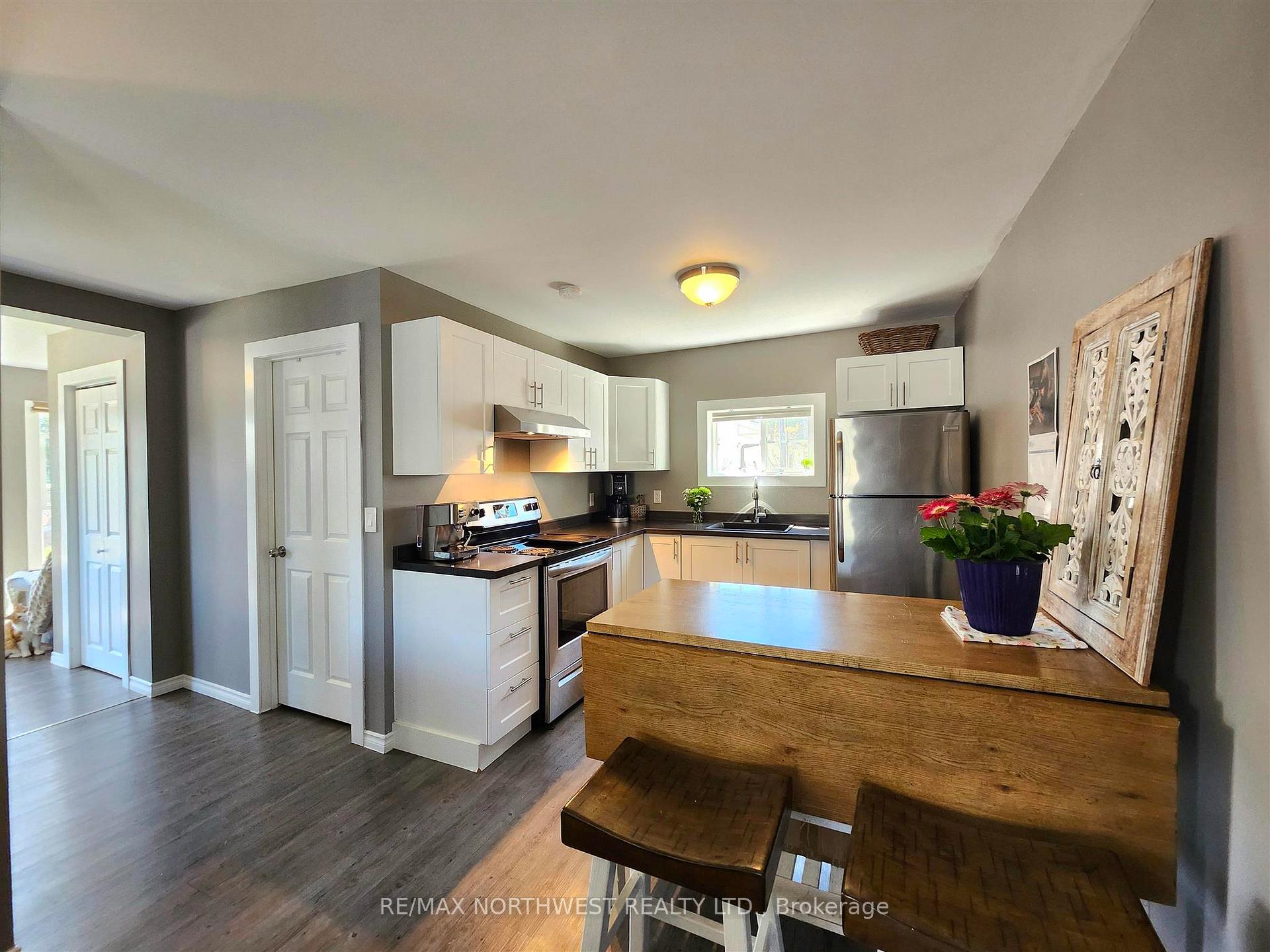 Photo 14 of 58 Tenth Avenue S, Kenora, Central — HOMEH