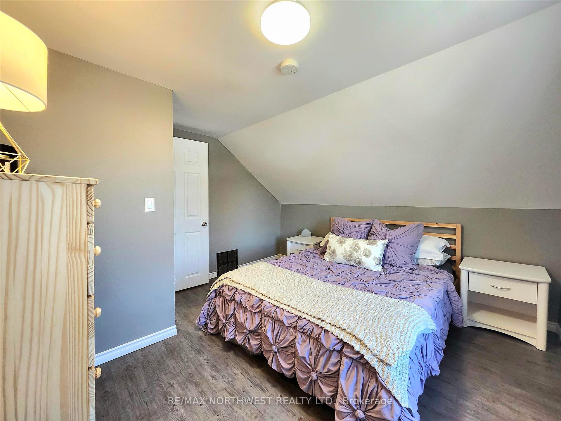 Photo 24 of 58 Tenth Avenue S, Kenora, Central — HOMEH