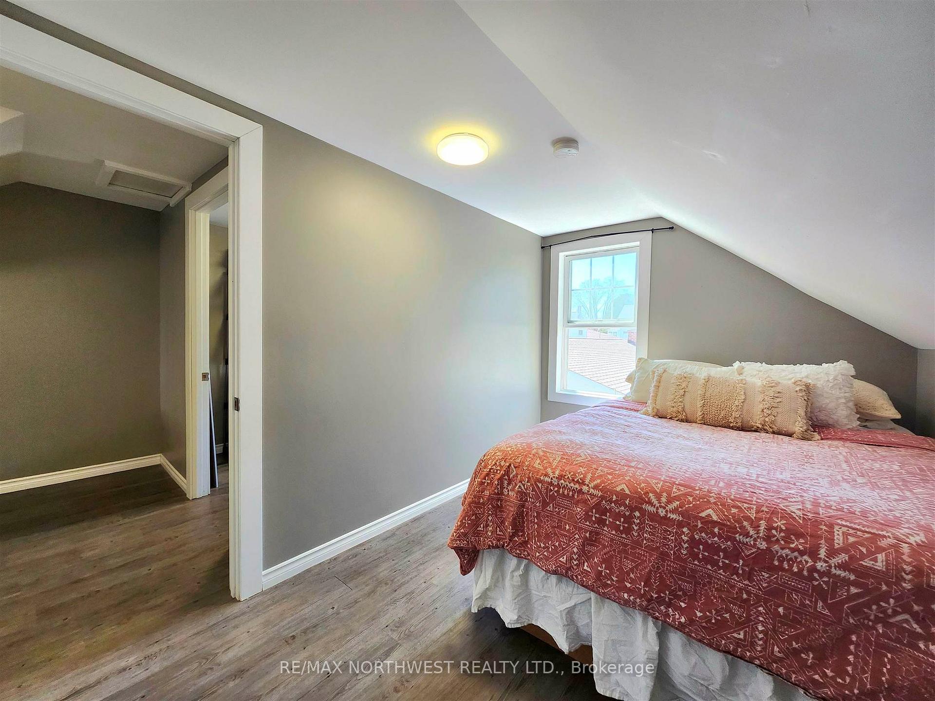 Photo 26 of 58 Tenth Avenue S, Kenora, Central — HOMEH