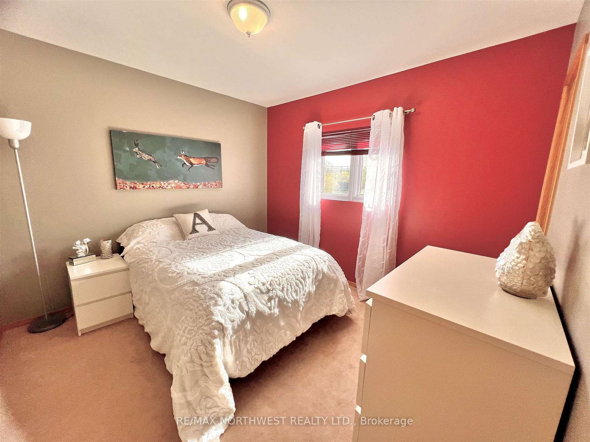 Photo 11 of 1208 Ottawa Street, Kenora, Keewatin — HOMEH