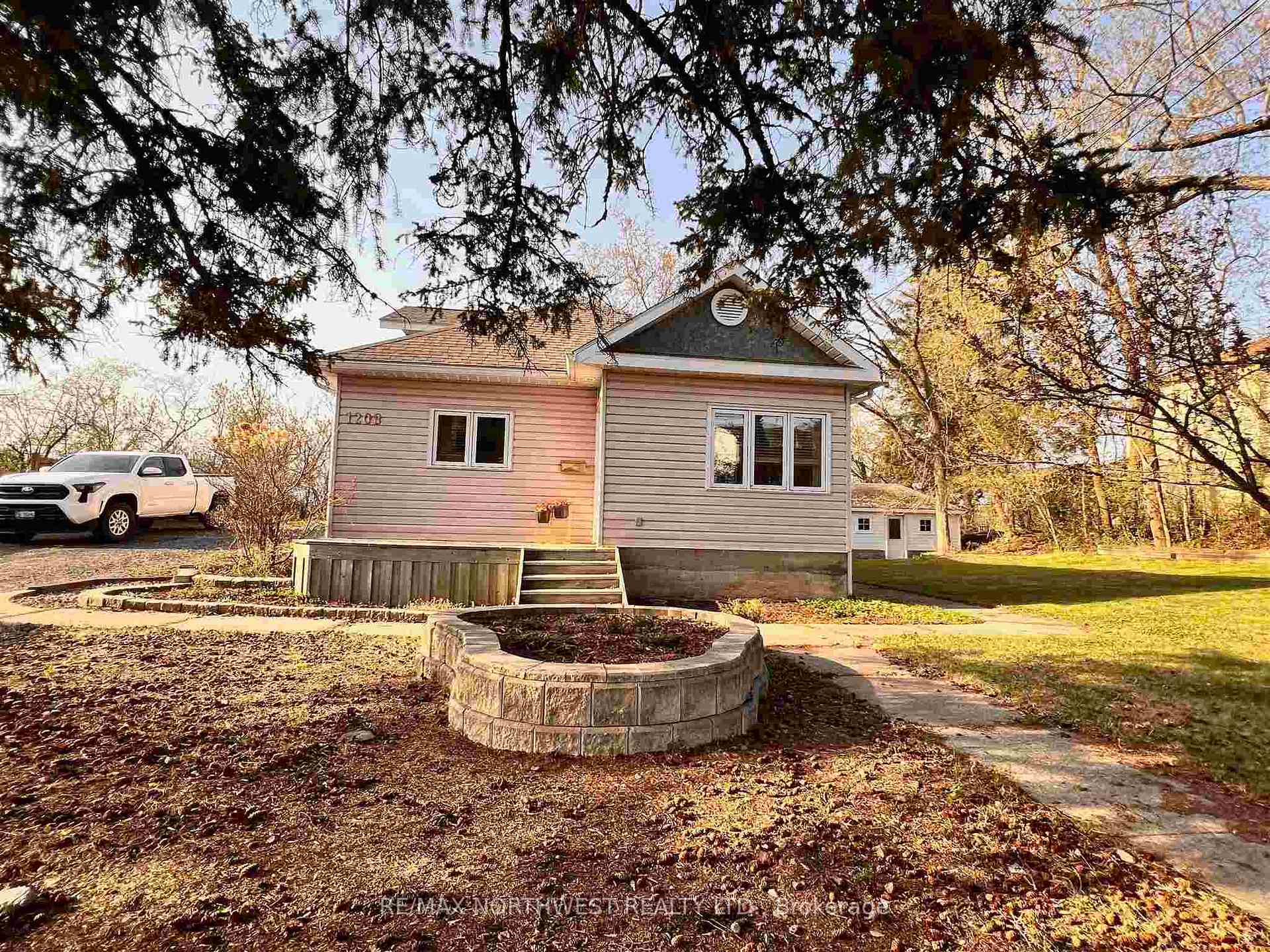 Photo 44 of 1208 Ottawa Street, Kenora, Keewatin — HOMEH