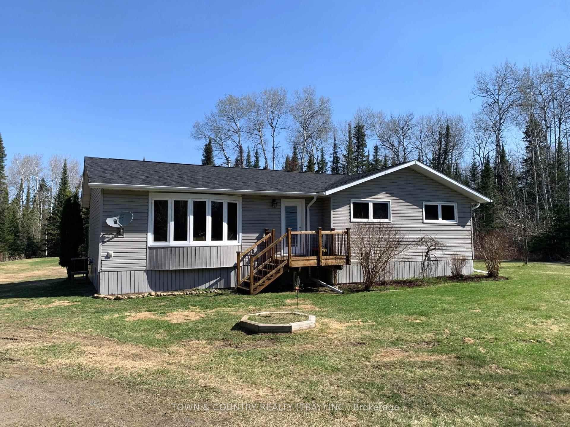 Photo 2 of 1102 Boundary Drive, Neebing, Scoble — HOMEH