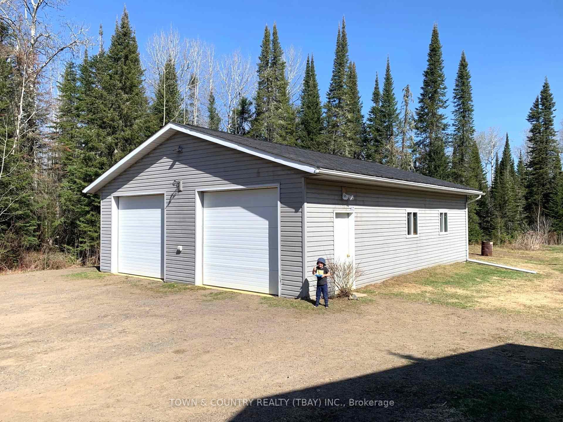 Photo 3 of 1102 Boundary Drive, Neebing, Scoble — HOMEH