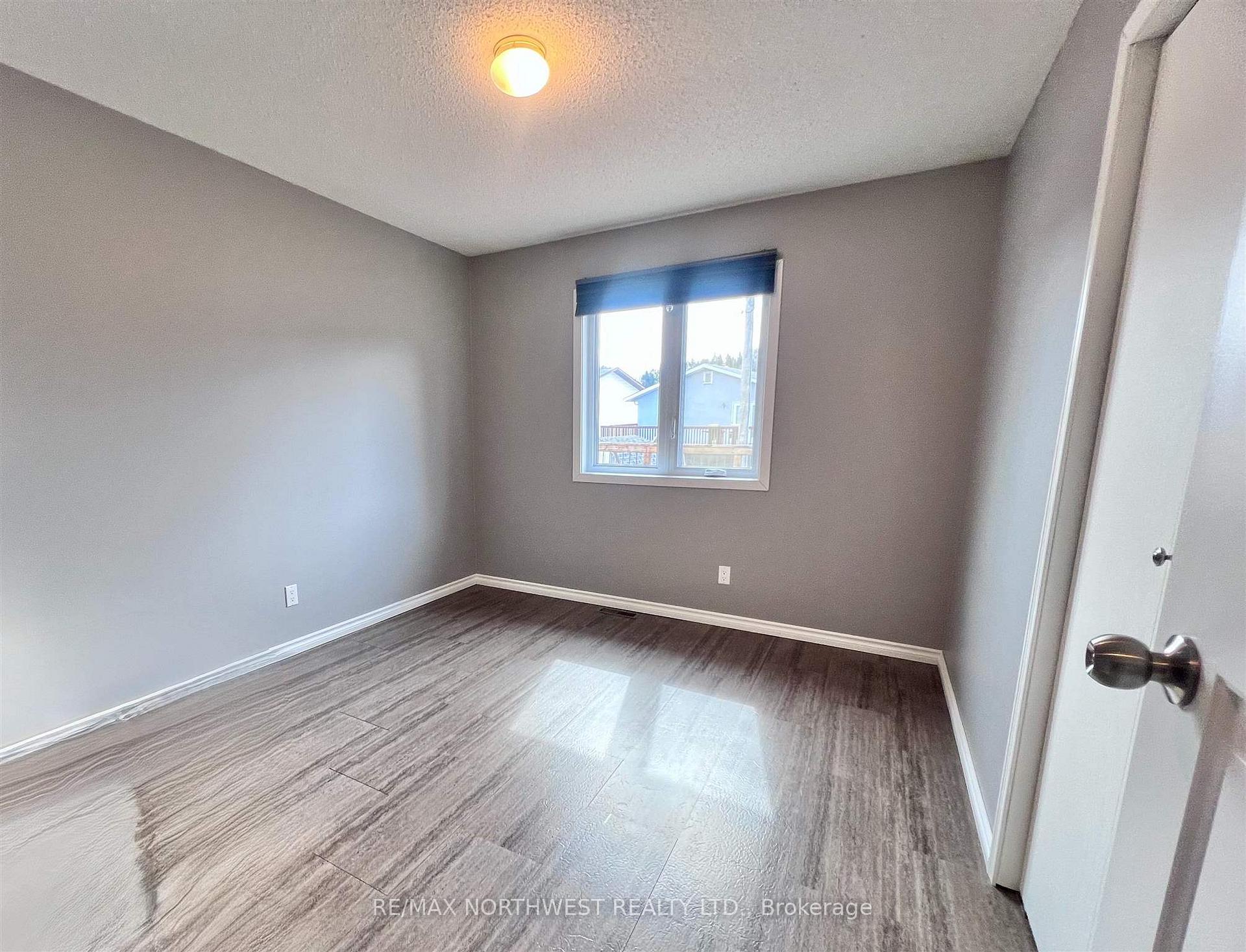 Photo 8 of 15 Amethyst Street, Kenora, Amethyst — HOMEH