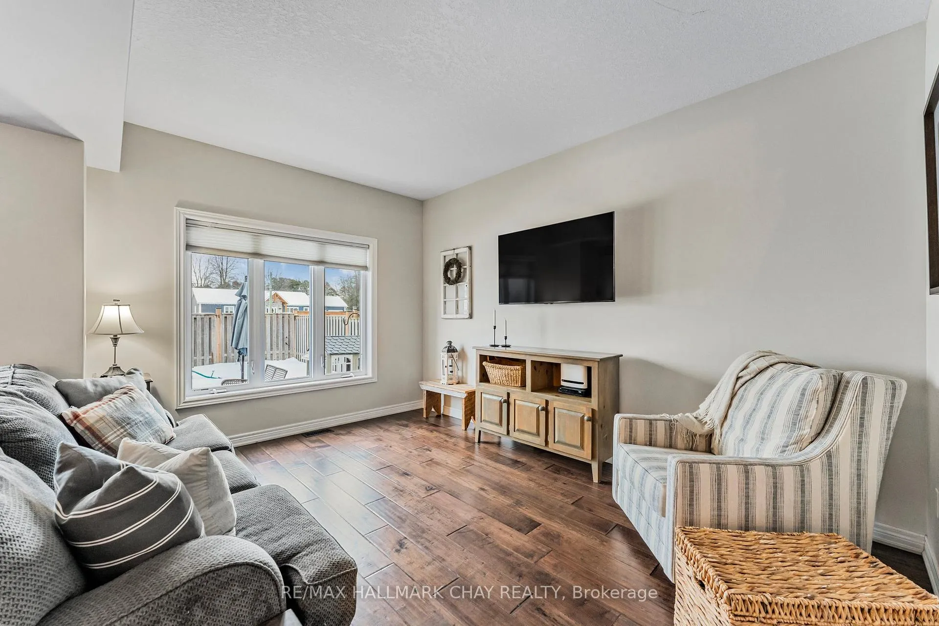 Photo 14 of 31 Carleton Trail, New Tecumseth, Beeton — HOMEH