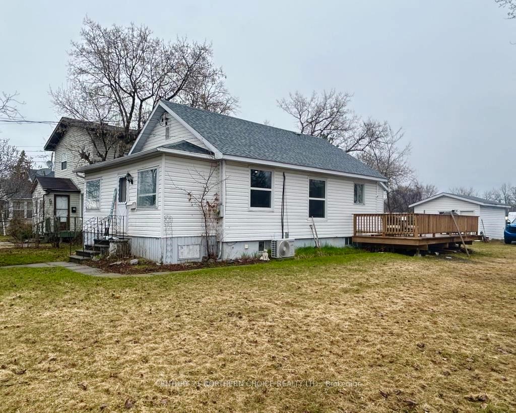 Photo 1 of 312 Armit Avenue, Fort Frances — HOMEH