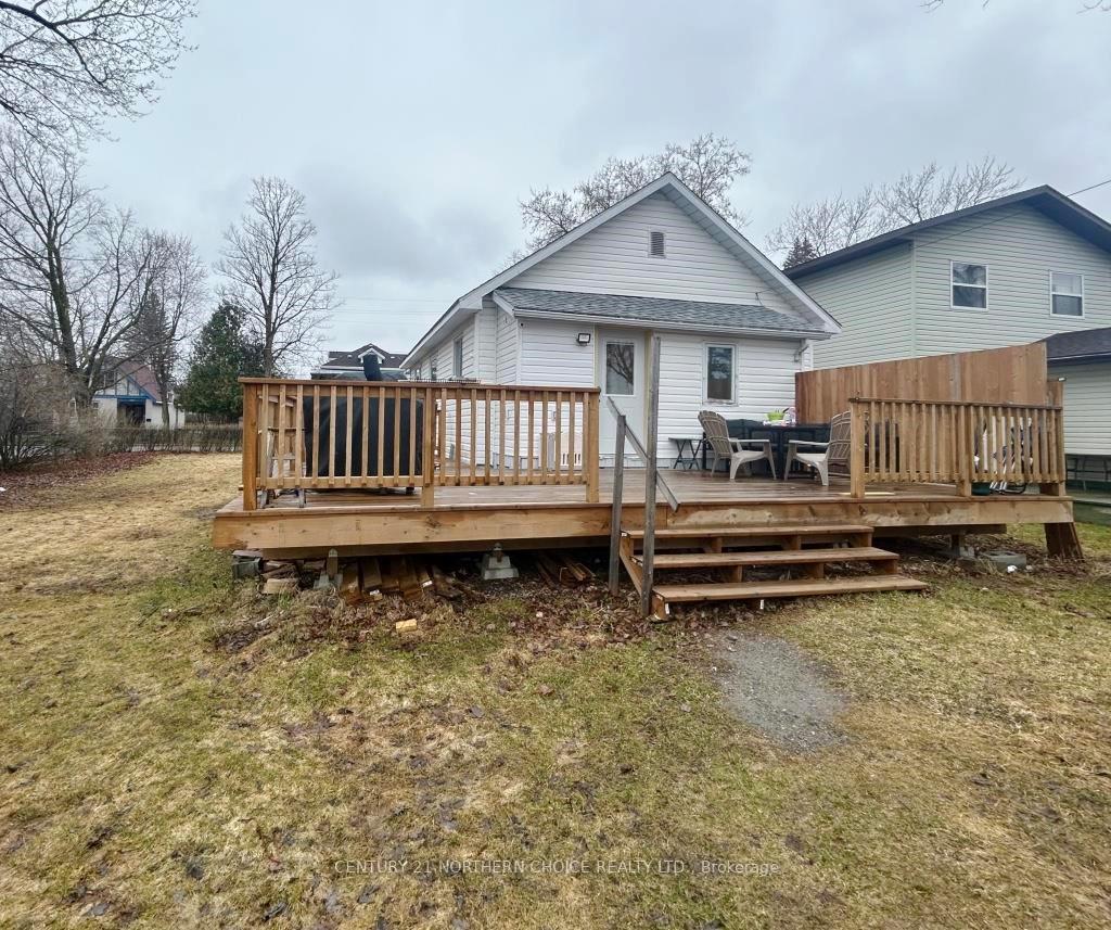 Photo 2 of 312 Armit Avenue, Fort Frances — HOMEH