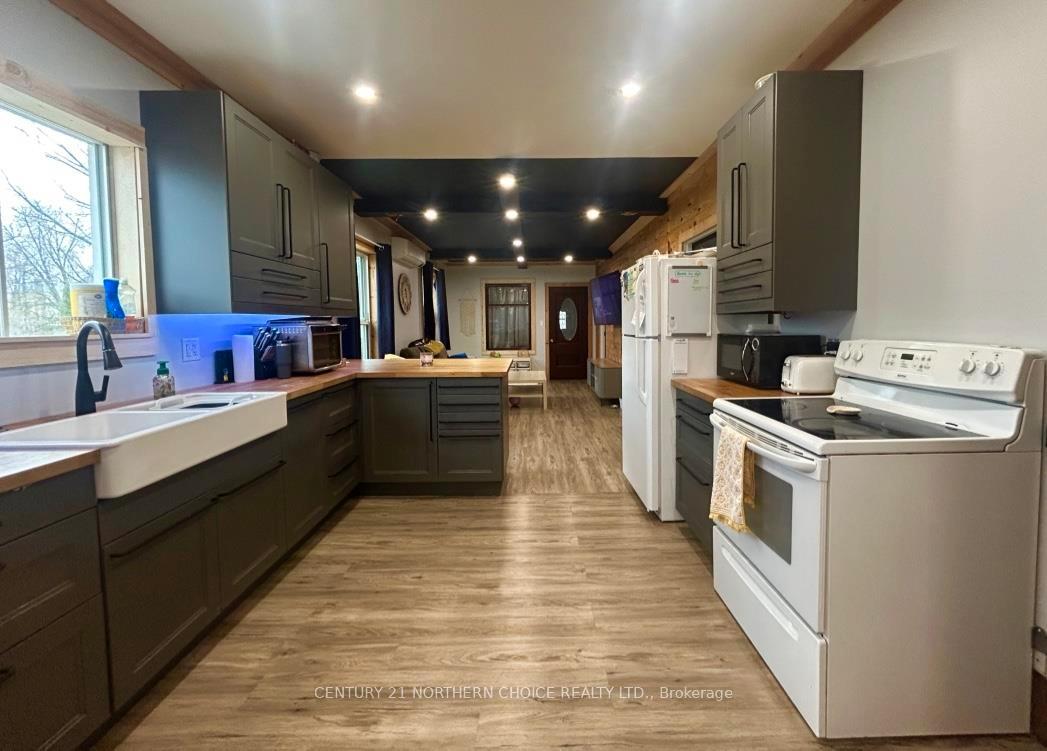 Photo 4 of 312 Armit Avenue, Fort Frances — HOMEH