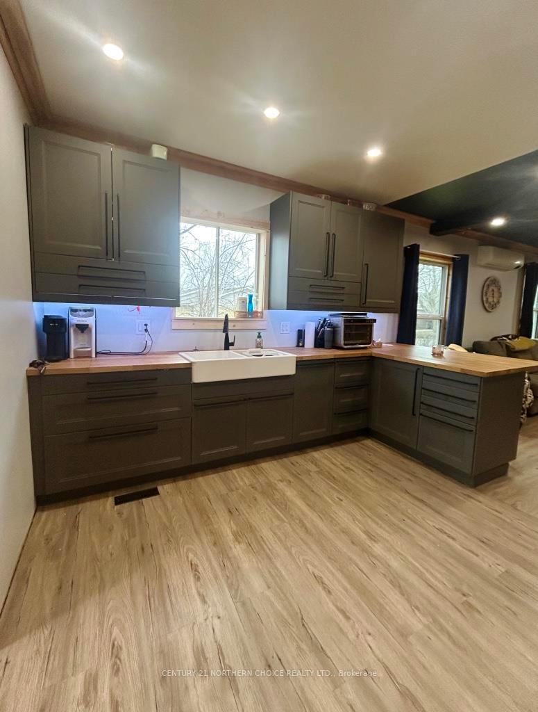 Photo 5 of 312 Armit Avenue, Fort Frances — HOMEH